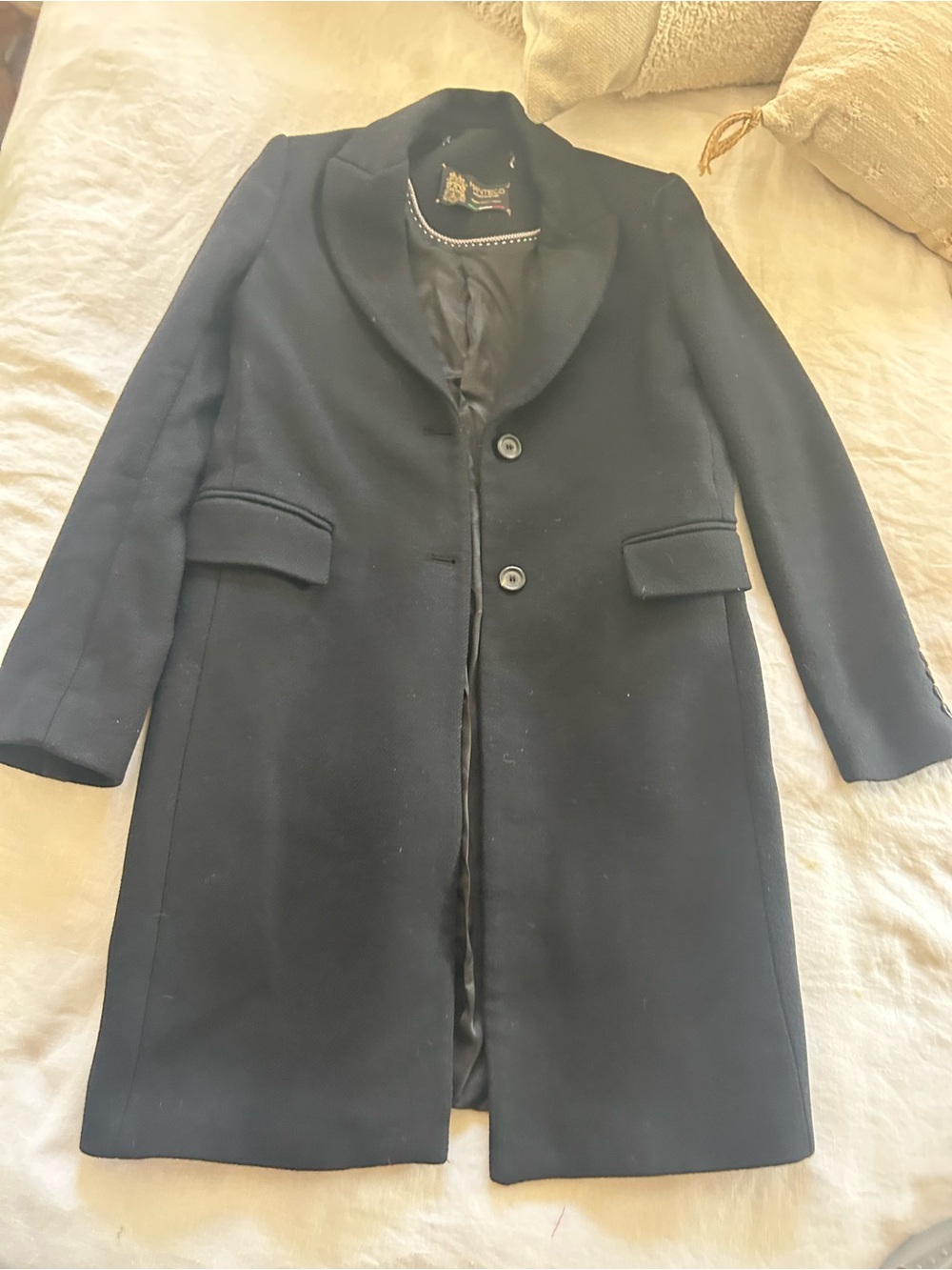 Zara Manteco Classic Women's Black Wool Coat - Elegant Single-Breasted Style